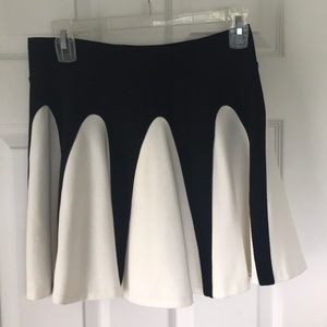 ATKO B&W Skirt - Sz S
